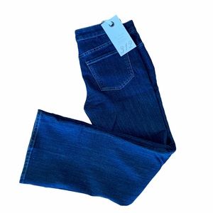 The Limited Women’s 312 Flared Leg Jeans 6Short